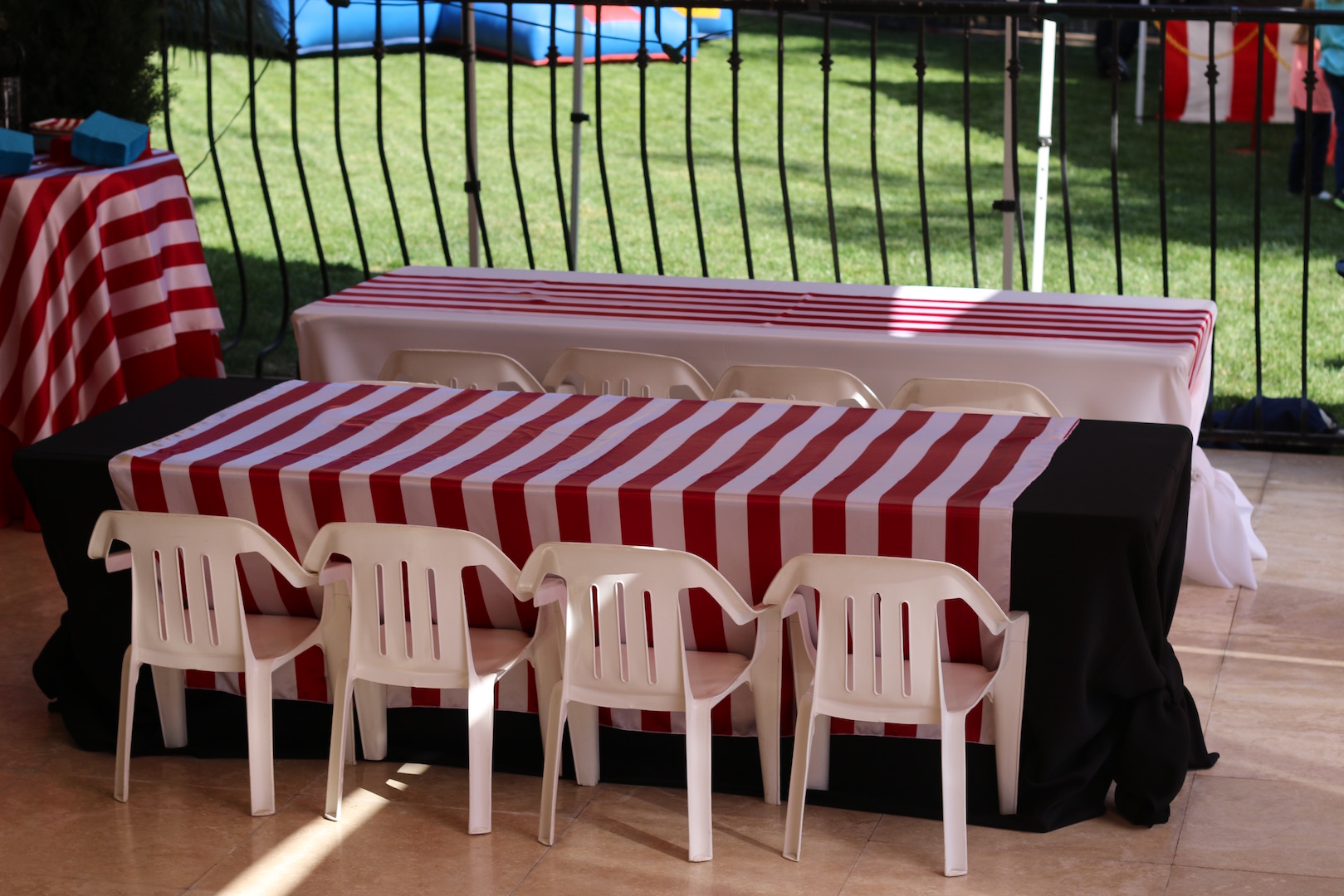 Kids Tables and Chairs - My Little Carnival, Inc.